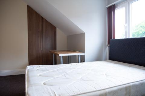 2 bedroom flat to rent, Otley Road, Leeds LS16