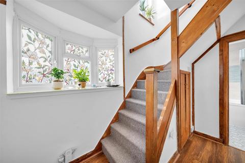 105 Birch Tree Avenue, West Wickham, BR4 9EQ
