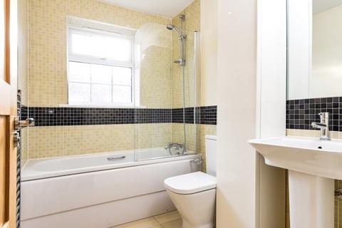 4 bedroom house to rent, Century Way, Beckenham, BR3