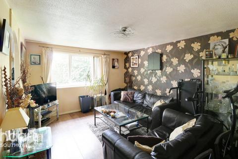 Shurland Avenue, Barnet