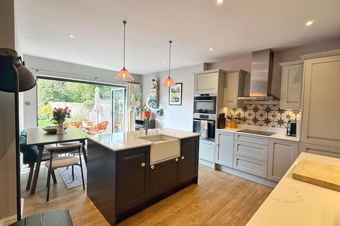 3 bedroom end of terrace house for sale, Acre Lane, Cheadle Hulme