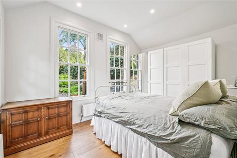 undefined, Victoria Rise, SW4