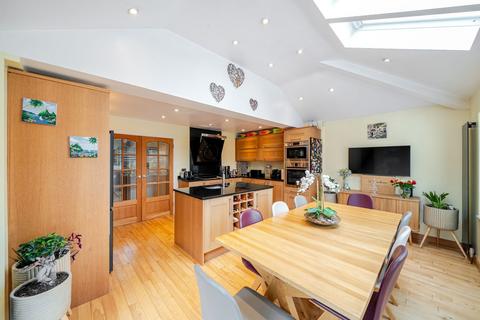 175 Croham Valley Road, South Croydon, CR2 7RE