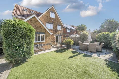 undefined, Demozay Close, Hawkinge, CT18