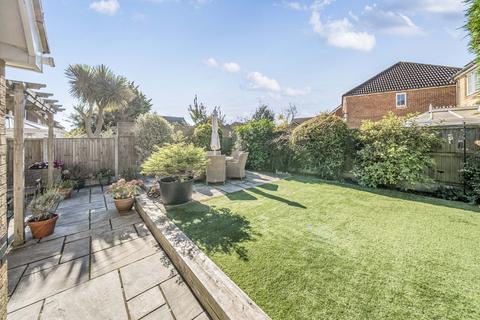 5 bedroom detached house for sale, Demozay Close, Hawkinge, CT18