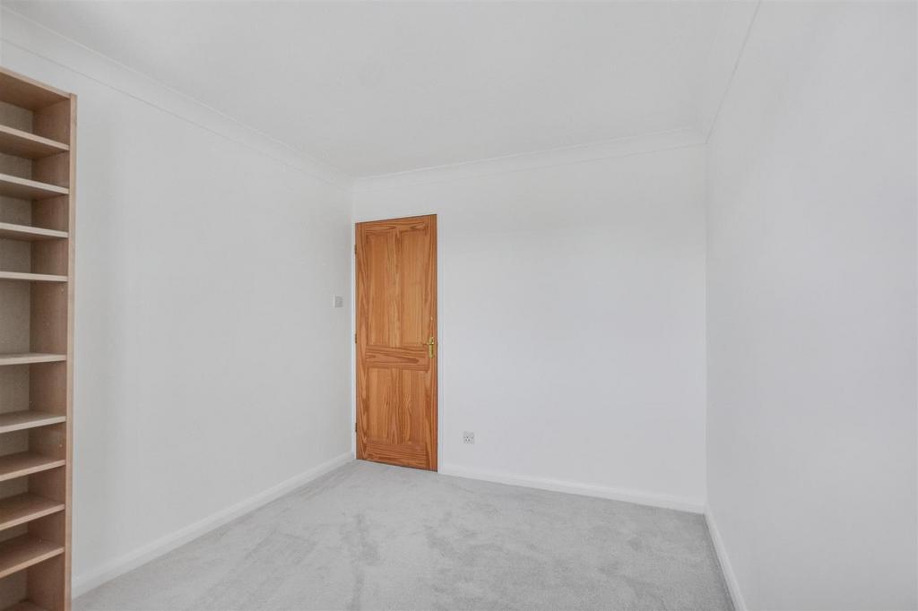 Bedroom 4 2.jpeg