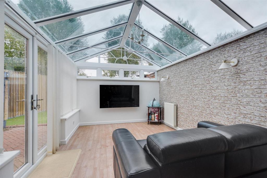 Sun Room 1.jpeg