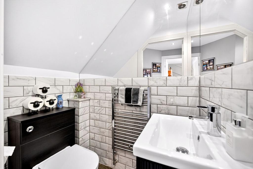 Cloakroom WC
