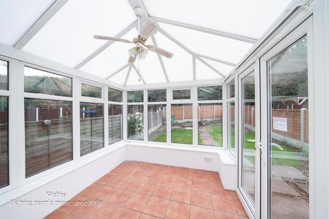 3 bedroom semi-detached house for sale, Bridge Avenue, Cheslyn Hay, Walsall WS6