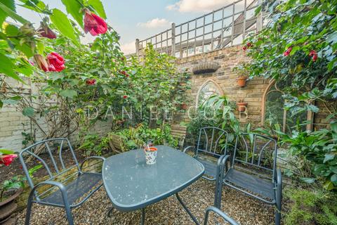Flat 1, 2 Oakden Street, London, SE11 4UG