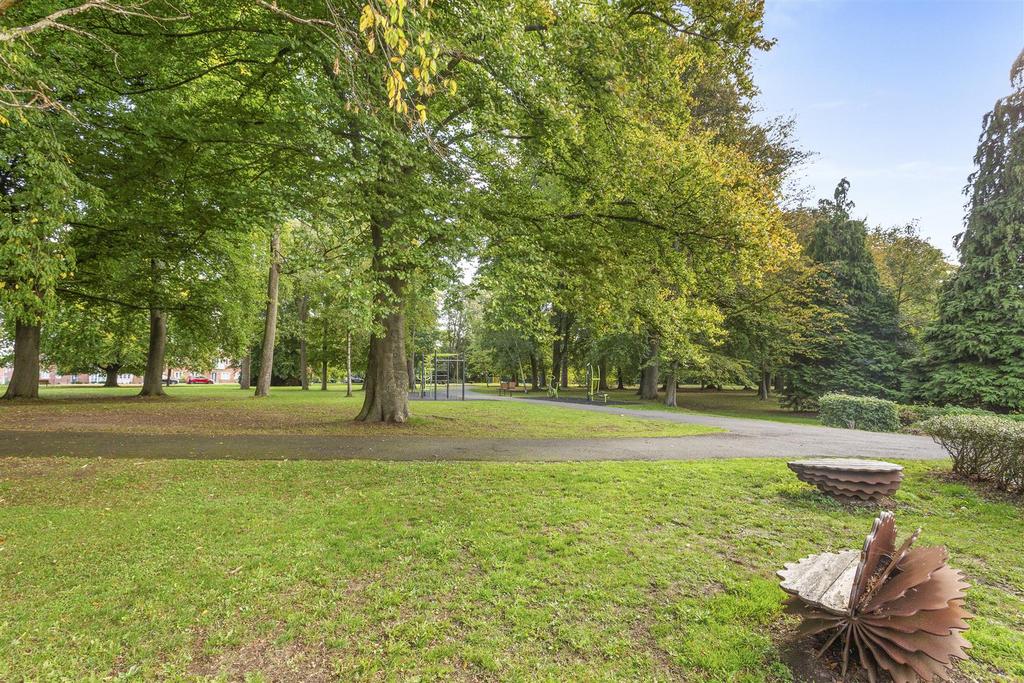 37 Kennedy Avenue, HP11 1 BX-13.jpg