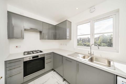 29 Catherine Drive, Richmond, TW9 2BX