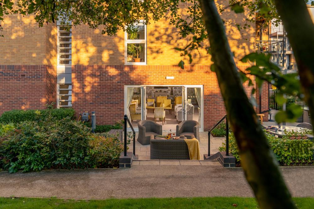 2332 BRH GLD RP GDN 11.jpg