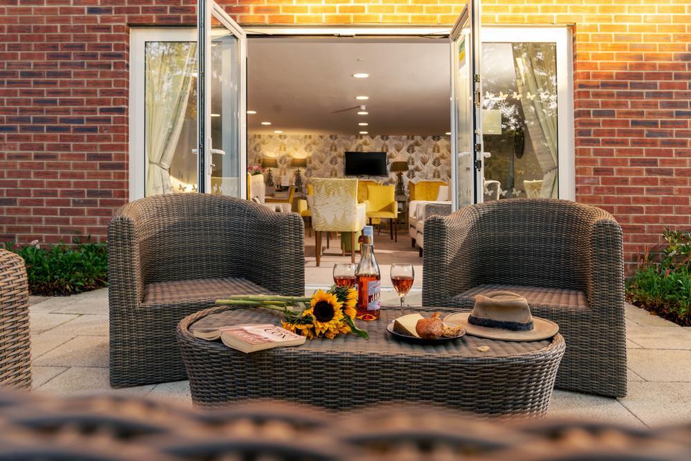 2332 BRH GLD RP GDN 9.jpg