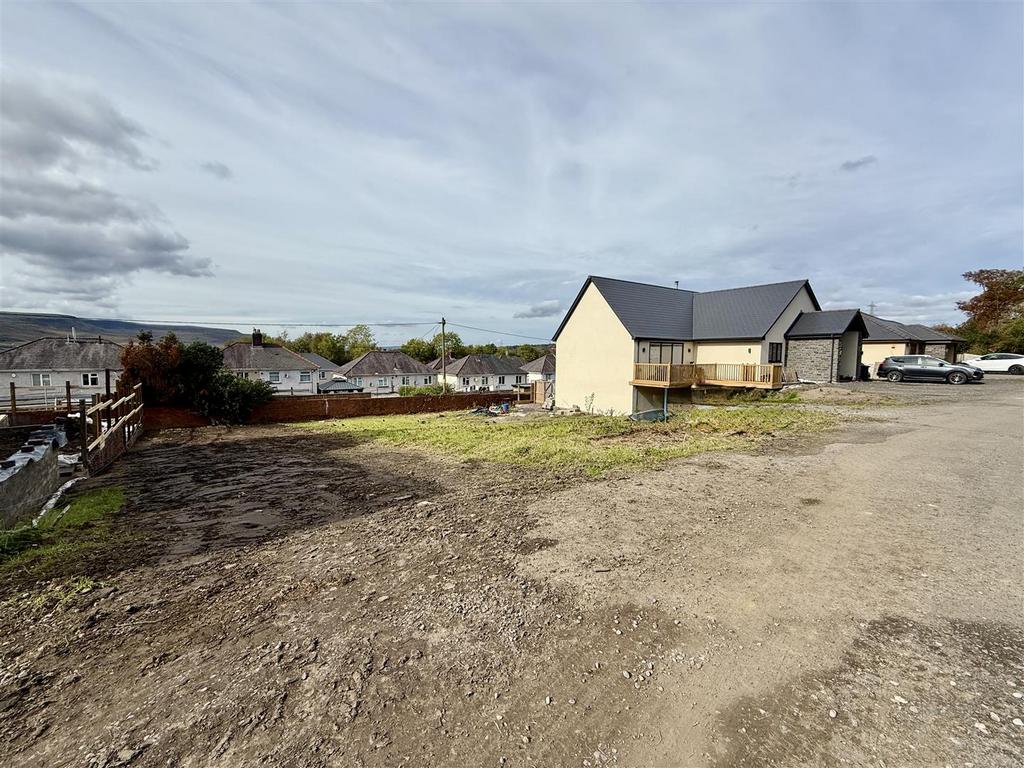 20250929 112007912 i OS.jpg