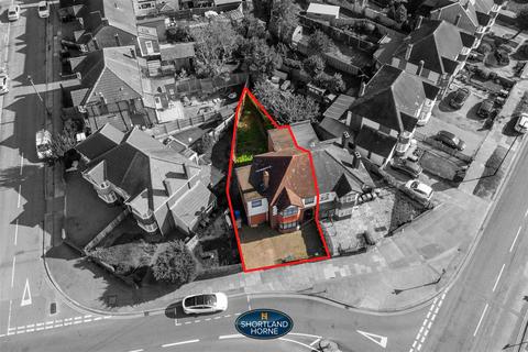 3 bedroom semi-detached house for sale, The Mount, Coventry CV3