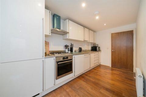 2 bedroom flat for sale, Hackney Road, London E2