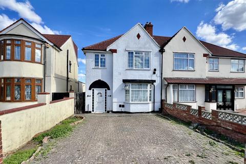 2 bedroom maisonette for sale, Heston Road, Heston TW5