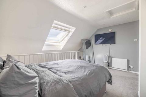 undefined, Holmlea Road, Datchet SL3