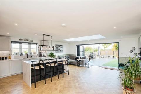 3 bedroom detached house for sale, Farm End, Hemel Hempstead HP2
