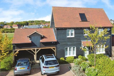 3 bedroom detached house for sale, Farm End, Hemel Hempstead HP2