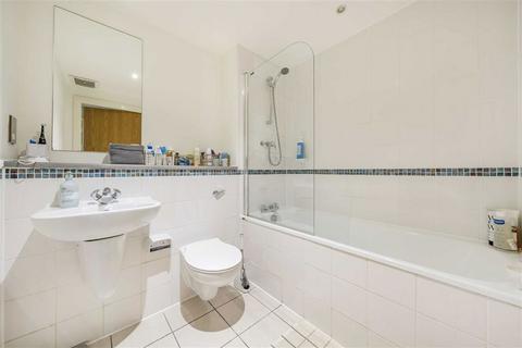 1 bedroom flat for sale, Empire Square West, London SE1