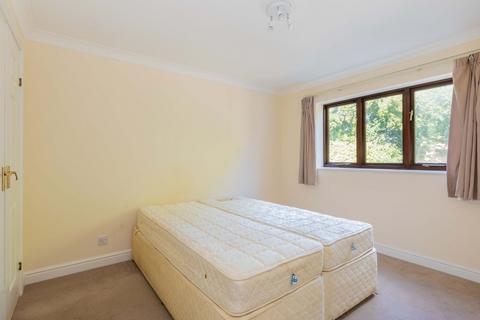 undefined, Ludlow Road, Maidenhead SL6
