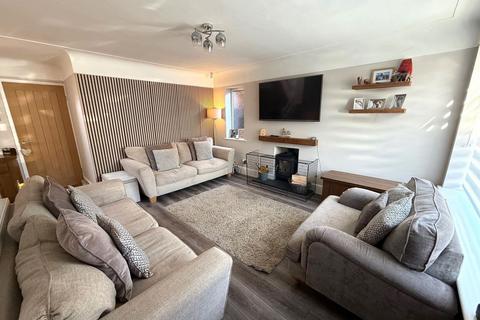 undefined, Ambleside Close, Wirral CH62