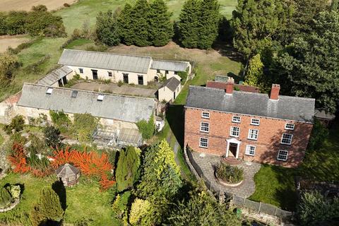 5 bedroom country house for sale, Roach Grange Avenue, Kippax, Leeds