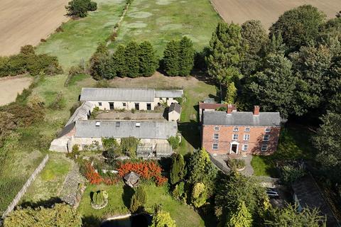 5 bedroom country house for sale, Roach Grange Avenue, Kippax, Leeds