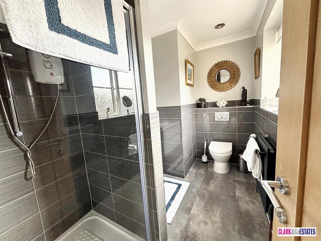 Ensuite