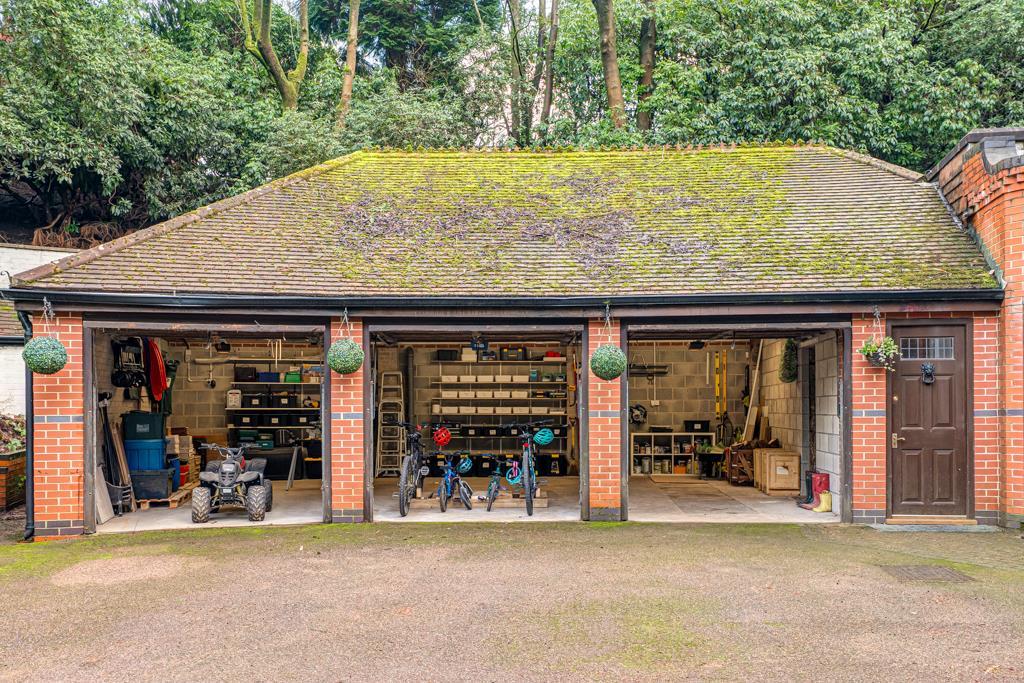 Garaging