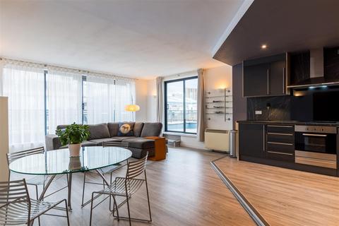 2 bedroom apartment for sale, South Parade, Leeds LS1