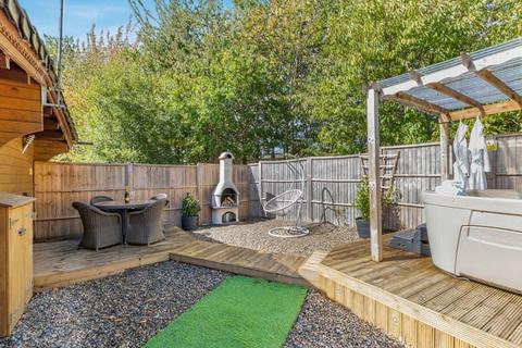 2 bedroom chalet for sale, Dudleston Heath, Nr Ellesmere.