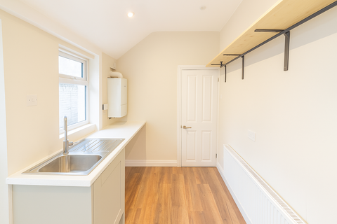 55 Montfort Road, Rochester, ME2 3EX