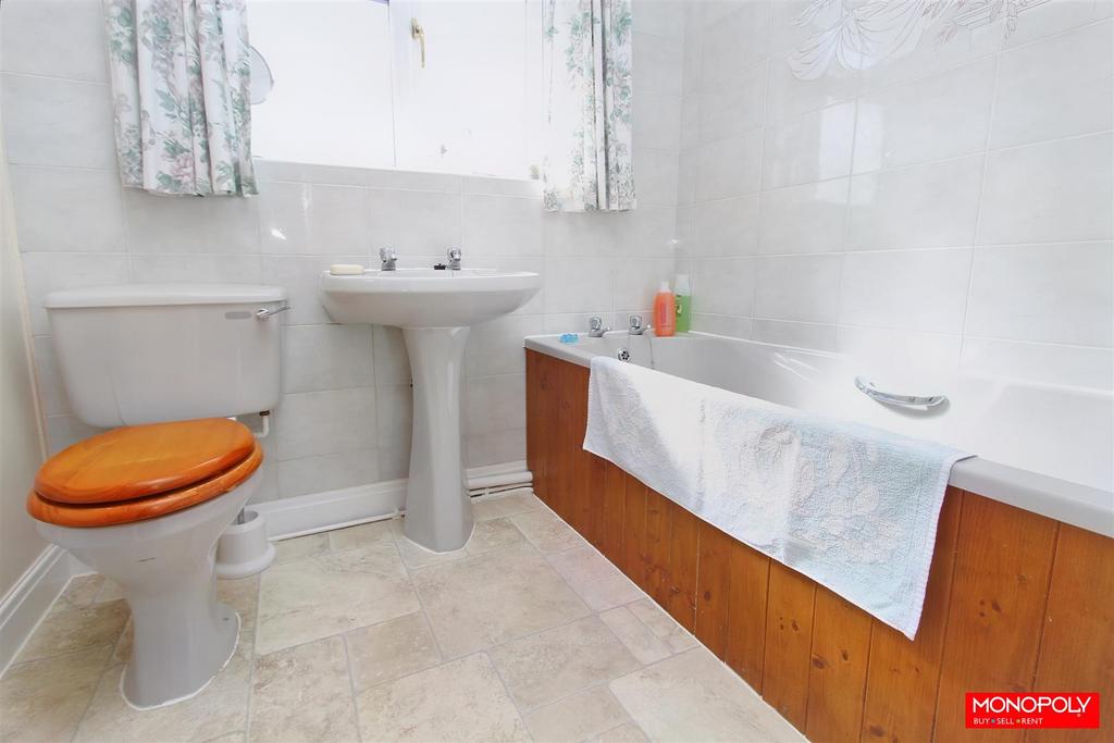 Bathroom.jpg
