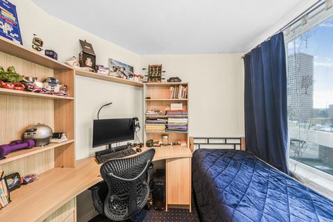 2 bedroom apartment for sale, St. George Wharf, Vauxhall, SW8