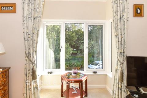 1 bedroom flat for sale, Jasmine Court, Horsham RH12