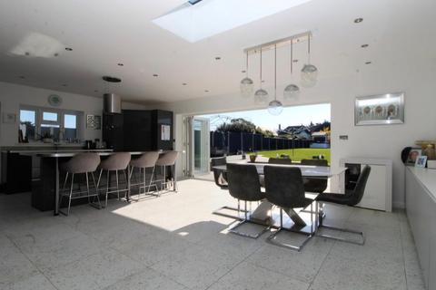 4 bedroom bungalow for sale, Botany Road, Broadstairs, Kent, CT10