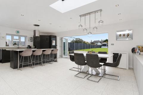 4 bedroom bungalow for sale, Botany Road, Broadstairs, Kent, CT10