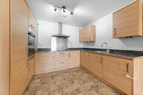 61, Venture Court Canal Road, Gravesend, DA12 2AT