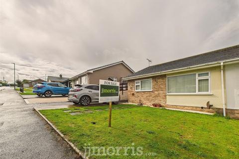 3 bedroom semi-detached bungalow for sale, Heol Y Graig, Aberporth, Cardigan