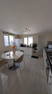 5 bedroom semi-detached house to rent, Sydney Road, London, W13