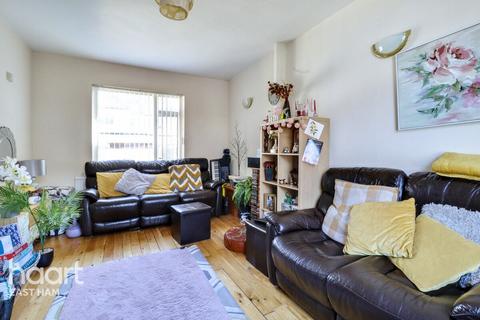 undefined, Leader Avenue, London