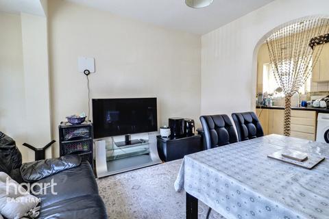 undefined, Leader Avenue, London