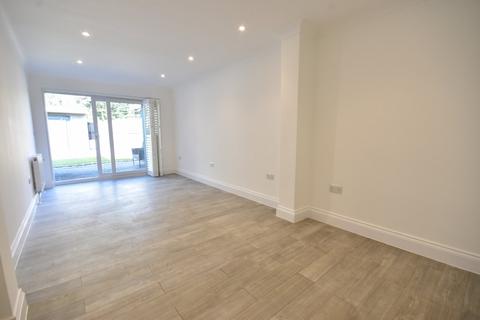 undefined, Ladbroke Road, Horley, RH6