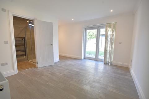 undefined, Ladbroke Road, Horley, RH6