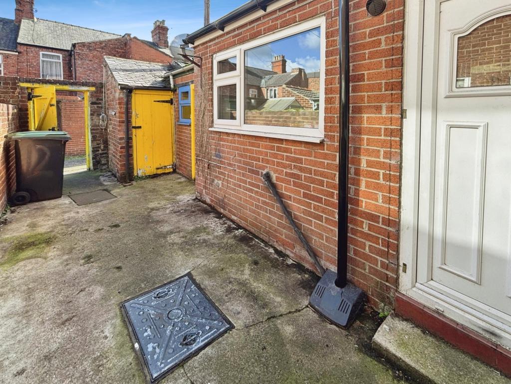 Pbox-front of house-338681.jpg