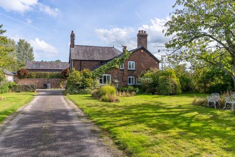 4 bedroom detached house for sale, Pepper Street, Mobberley, WA16