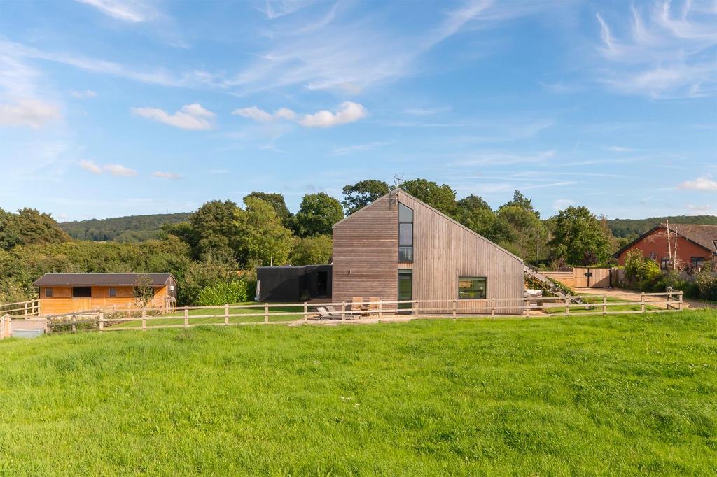 ESUOHAITSEH - External G.jpg